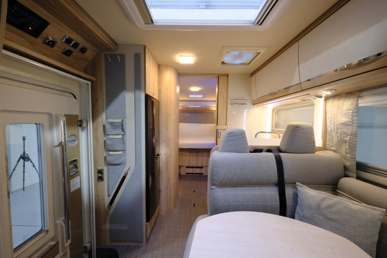 Autocaravana integral Eura Mobil Integraline IL 720 QB/1.Hand/Queensbett+Hubbett: foto 13