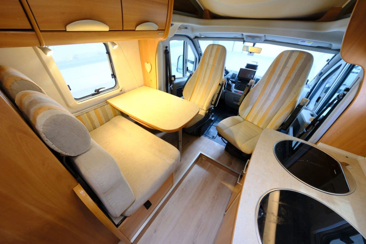Autocaravana perfilada HYMER / ERIBA / HYMERCAR Tramp T 674 SL/Einzelbetten/Garage/Solar/Klima: foto 11