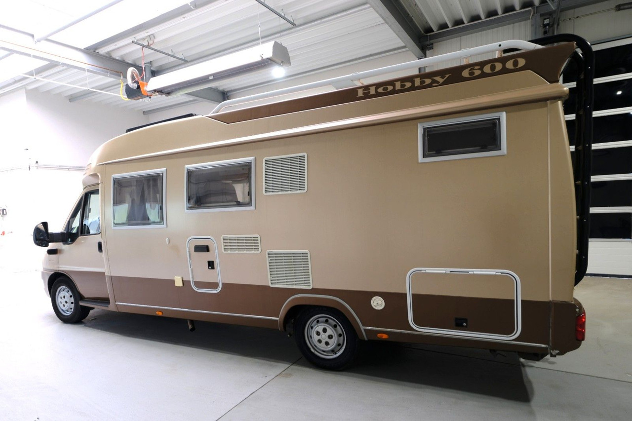 Hobby T 690 GES/Einzelbetten/2xKlima/Solar/Garage/AHK - Autocaravana perfilada: foto 3 Hobby T 690 GES/Einzelbetten/2xKlima/Solar/Garage/AHK - Autocaravana perfilada: foto 3