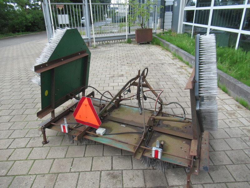 Grasveger 3-PT hef Kunstgras Sleep - Motoazada: foto 2 Grasveger 3-PT hef Kunstgras Sleep - Motoazada: foto 2