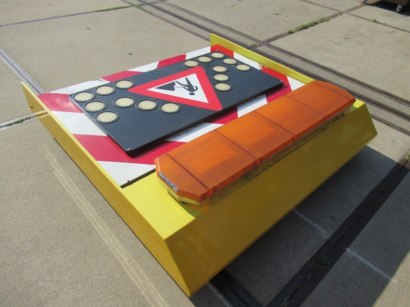 Volkswagen Transporter Actiebord Pol Pijlenbord - Implemento para Furgoneta: foto 4 Volkswagen Transporter Actiebord Pol Pijlenbord - Implemento para Furgoneta: foto 4