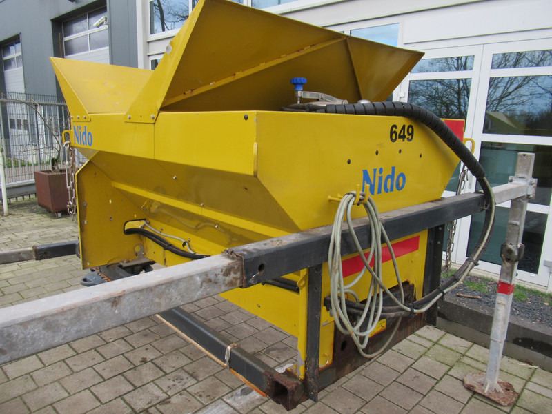 NIDO Stratos B08-18 PALN HYDRO Kort 0,8m3 + 250L Geen bedienkast nog ! - Esparcidor de sal: foto 2 NIDO Stratos B08-18 PALN HYDRO Kort 0,8m3 + 250L Geen bedienkast nog ! - Esparcidor de sal: foto 2