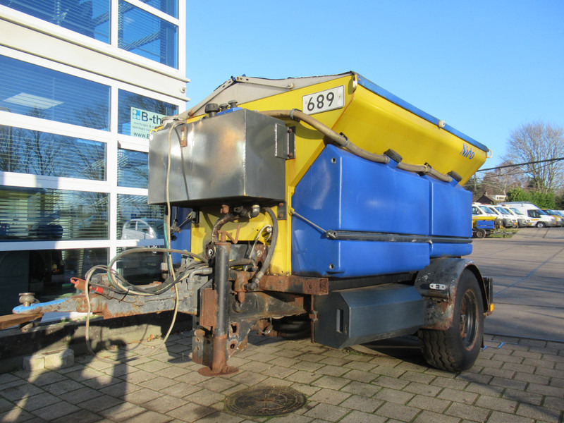 NIDO Stratos B17KR-21 AWCLN-350 1,7m3 + 850 L. Salzstreuer Saltspreader Zoutstrooier - Esparcidor de sal: foto 5 NIDO Stratos B17KR-21 AWCLN-350 1,7m3 + 850 L. Salzstreuer Saltspreader Zoutstrooier - Esparcidor de sal: foto 5