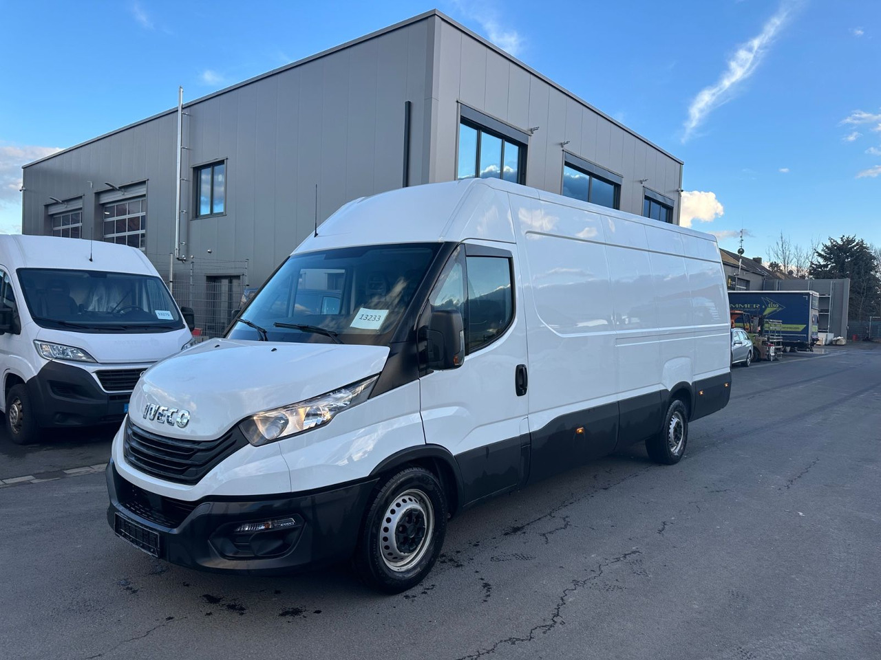 Iveco Daily 35 S14*Automatik*Heckkamera*top. Zustand!! Iveco Daily 35 S14*TOP*Automatik*Kamera* - Furgón: foto 1 Iveco Daily 35 S14*Automatik*Heckkamera*top. Zustand!! Iveco Daily 35 S14*TOP*Automatik*Kamera* - Furgón: foto 1