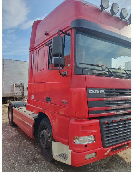 DAF XF 95.430 - Cabeza tractora: foto 3 DAF XF 95.430 - Cabeza tractora: foto 3