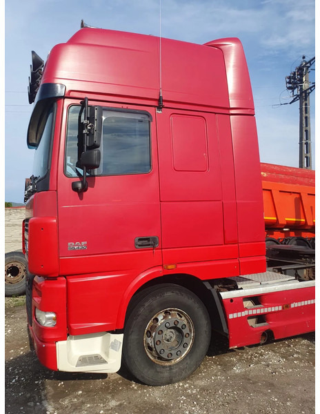 DAF XF 95.430 - Cabeza tractora: foto 4 DAF XF 95.430 - Cabeza tractora: foto 4