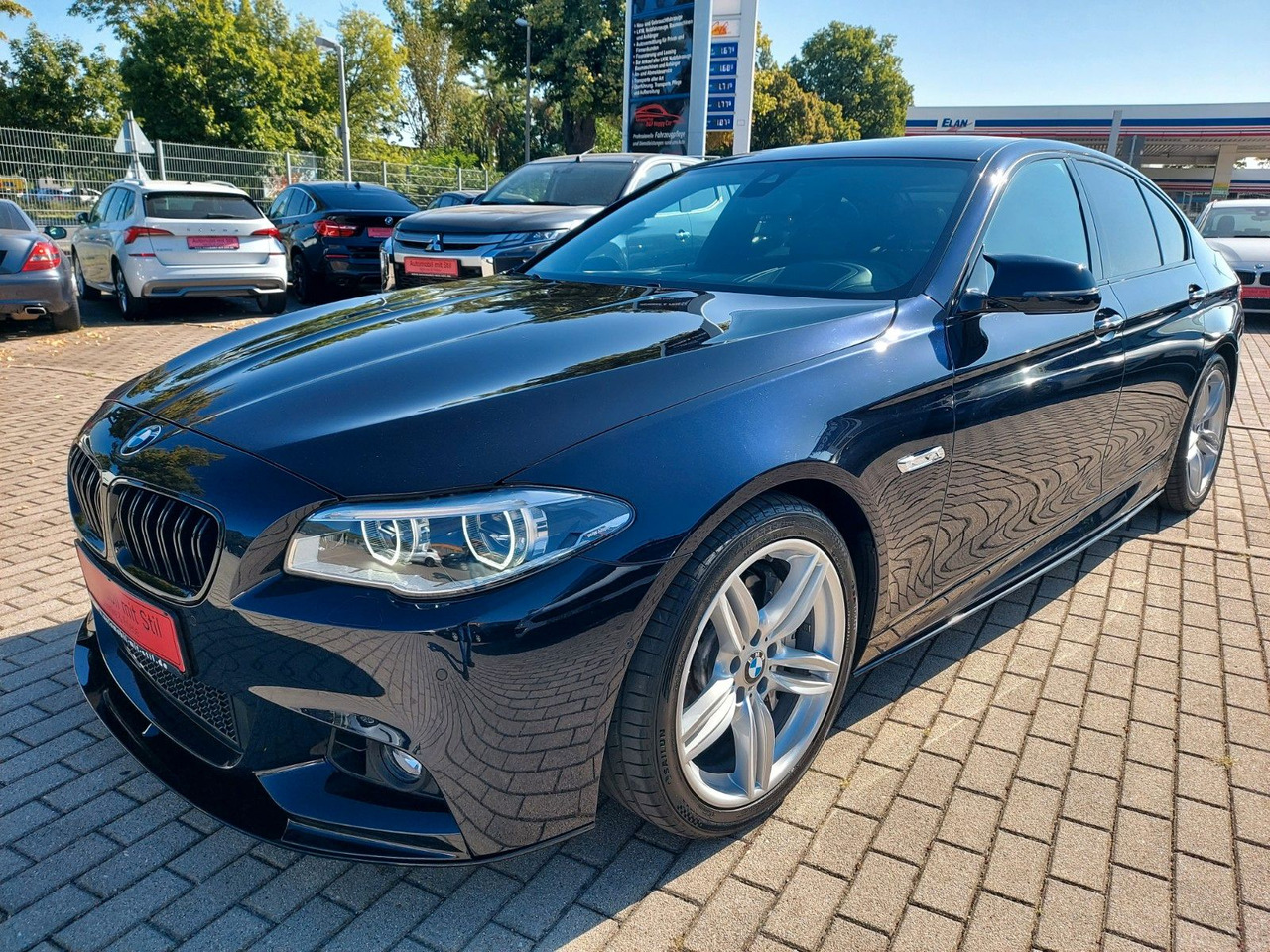 BMW 550i Limousine Autom. M-Sport HUD Glasdach H&K - Berlina: foto 3 BMW 550i Limousine Autom. M-Sport HUD Glasdach H&K - Berlina: foto 3