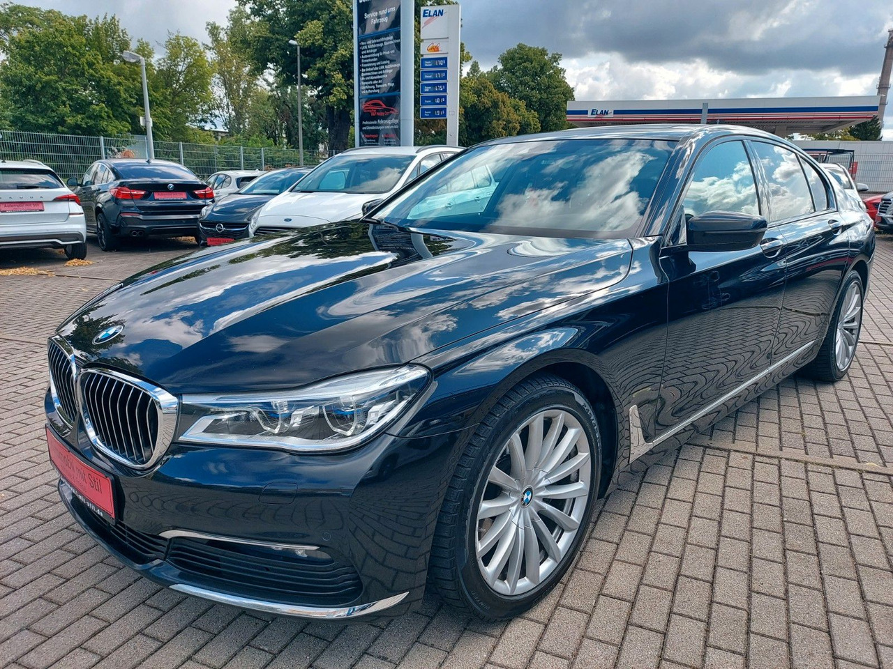 BMW 740 Baureihe 7 Lim 740 d xDrive Glasdach ACC - Berlina: foto 3 BMW 740 Baureihe 7 Lim 740 d xDrive Glasdach ACC - Berlina: foto 3