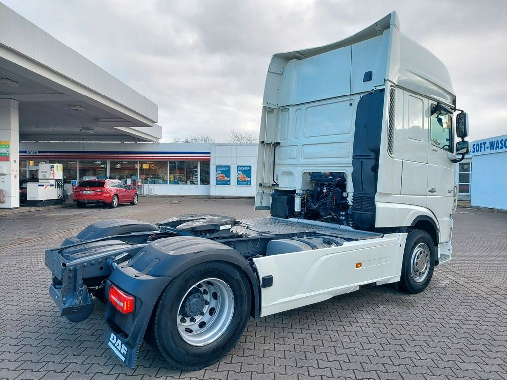 DAF XF 530 FT SuperSpaceCab ACC Luftfeder Retarder - Cabeza tractora: foto 5 DAF XF 530 FT SuperSpaceCab ACC Luftfeder Retarder - Cabeza tractora: foto 5