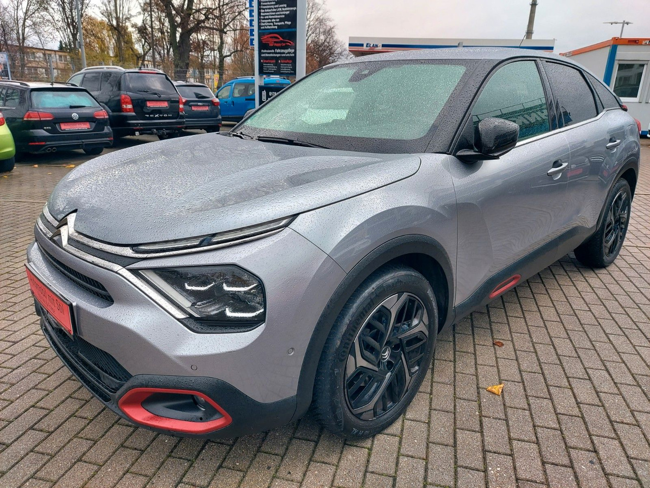 Citroën C4 Lim. Shine Automatik Leder Navi LED uvm. - SUV/ Todoterreno: foto 3 Citroën C4 Lim. Shine Automatik Leder Navi LED uvm. - SUV/ Todoterreno: foto 3