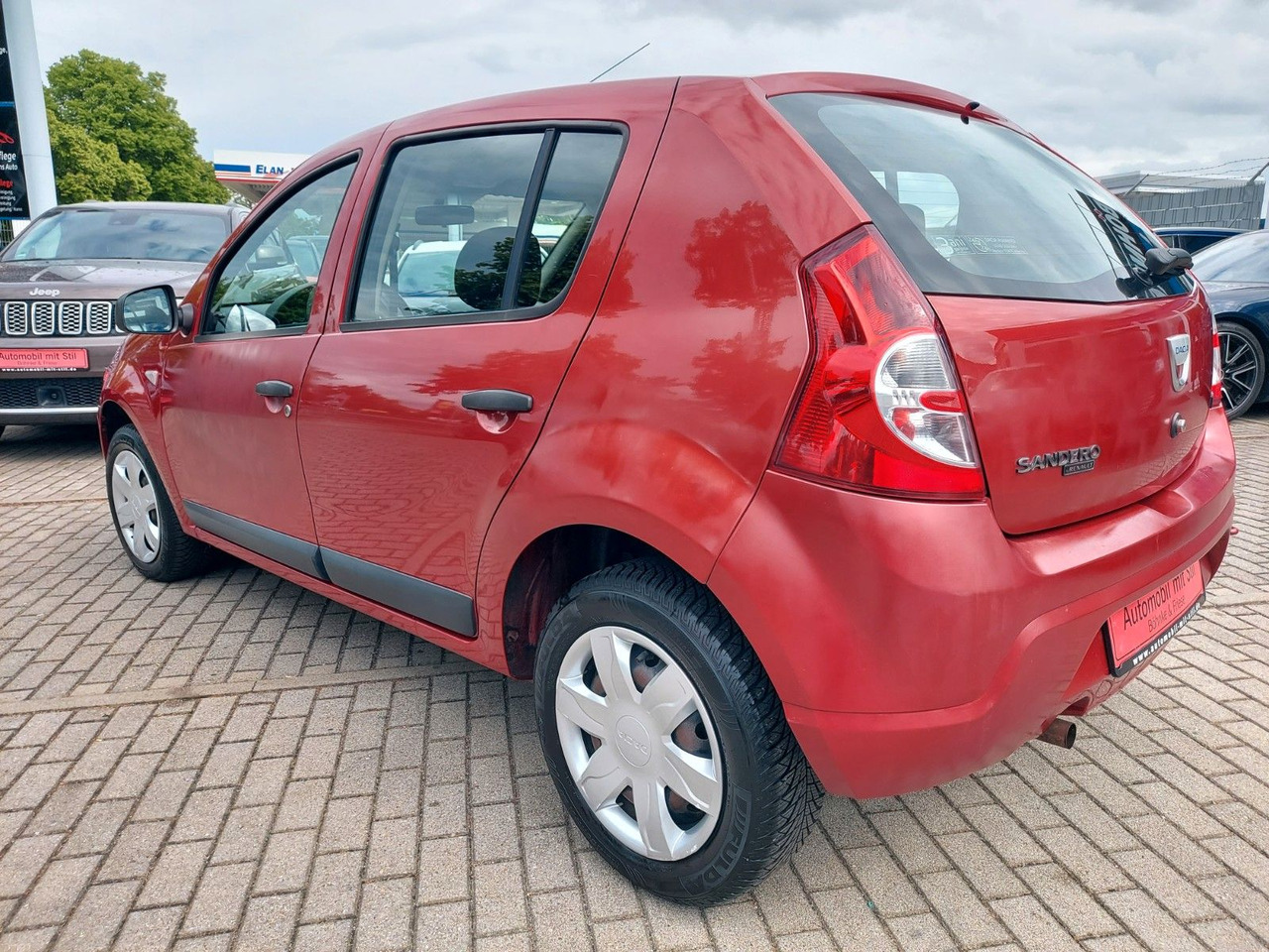Dacia Sandero 1.4 MPI CD-Radio M+S - Berlina: foto 4 Dacia Sandero 1.4 MPI CD-Radio M+S - Berlina: foto 4