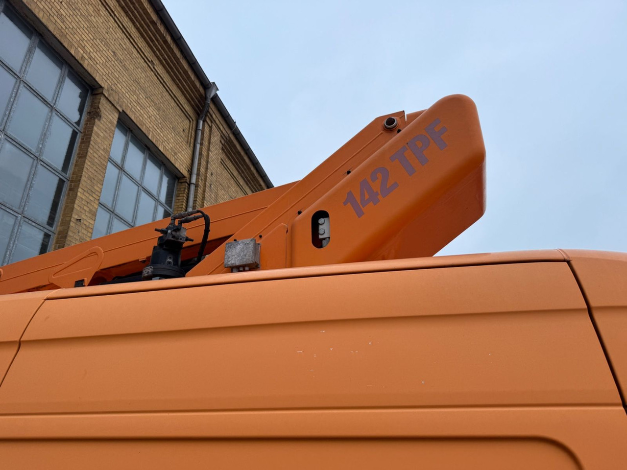 Mercedes-Benz Sprinter II Kasten 516 HUBSTEIGER 142 TPF - Camión con plataforma elevadora: foto 3 Mercedes-Benz Sprinter II Kasten 516 HUBSTEIGER 142 TPF - Camión con plataforma elevadora: foto 3