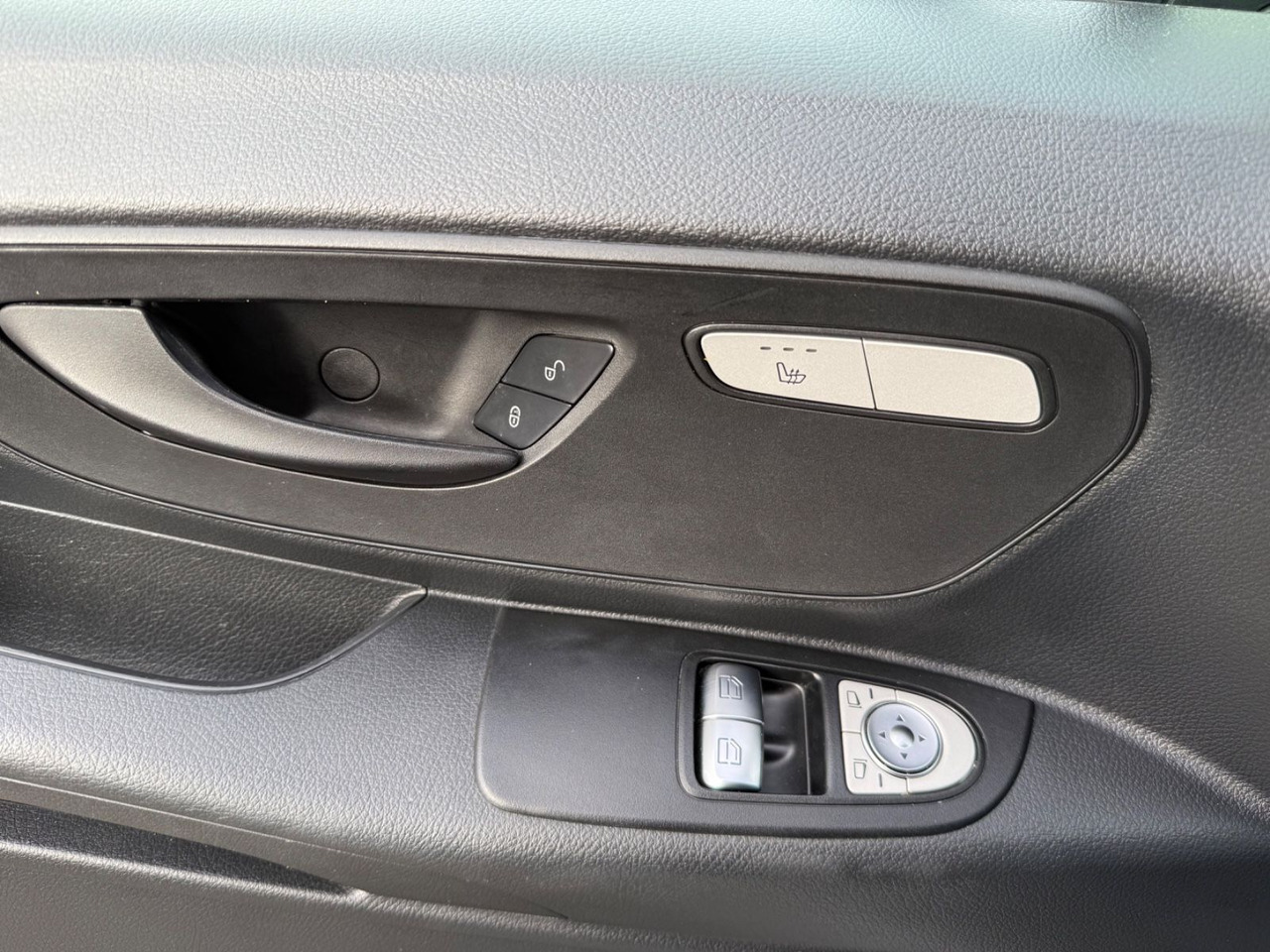 Furgoneta de pasajeros Mercedes-Benz Vito Kasten 114 CDI RWD lang KLIMA NAVI KAMERA P: foto 16