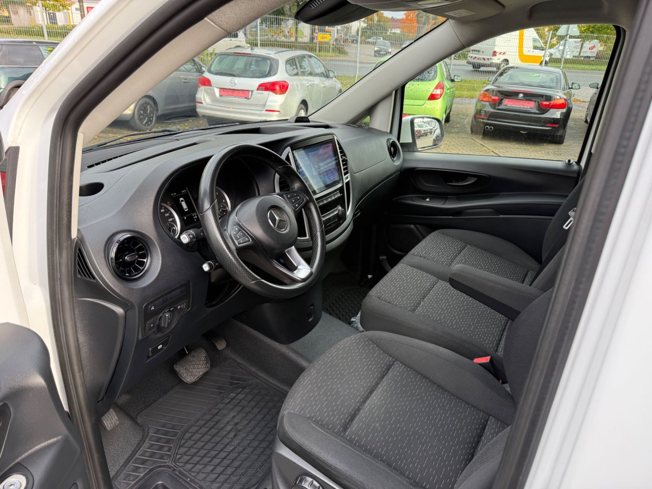 Furgoneta de pasajeros Mercedes-Benz Vito Kasten 114 CDI RWD lang KLIMA NAVI KAMERA P: foto 15