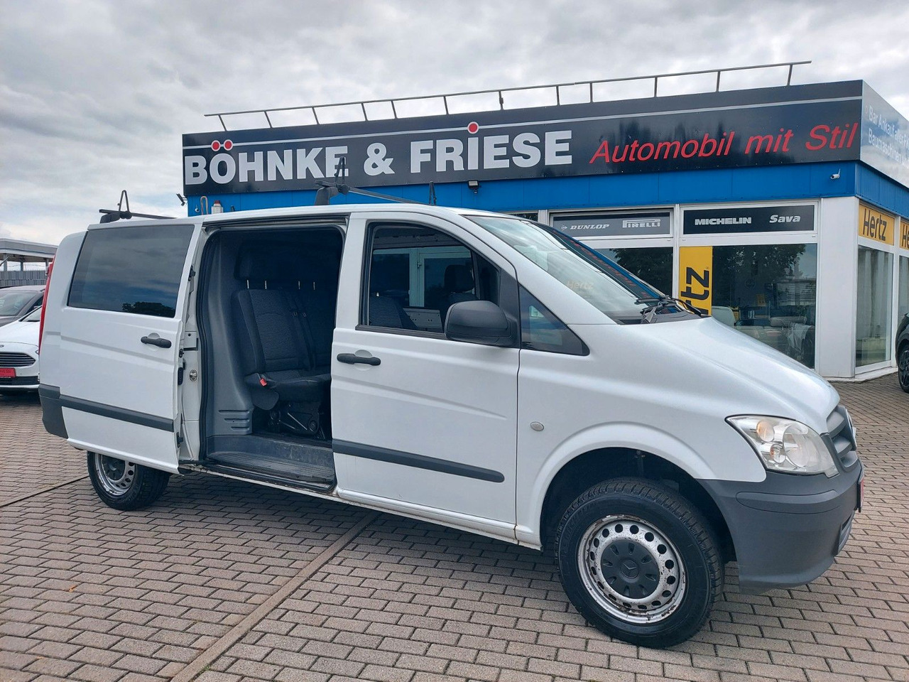 Mercedes-Benz Vito Mixto 4x4 116 extralang Automatik 5 Sitze - Furgoneta de pasajeros: foto 1 Mercedes-Benz Vito Mixto 4x4 116 extralang Automatik 5 Sitze - Furgoneta de pasajeros: foto 1