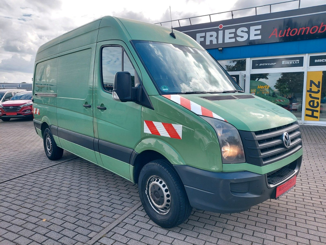 Volkswagen Crafter Kasten 35 mittel L2H2 Hochdach Klima AHK - Furgón: foto 2 Volkswagen Crafter Kasten 35 mittel L2H2 Hochdach Klima AHK - Furgón: foto 2