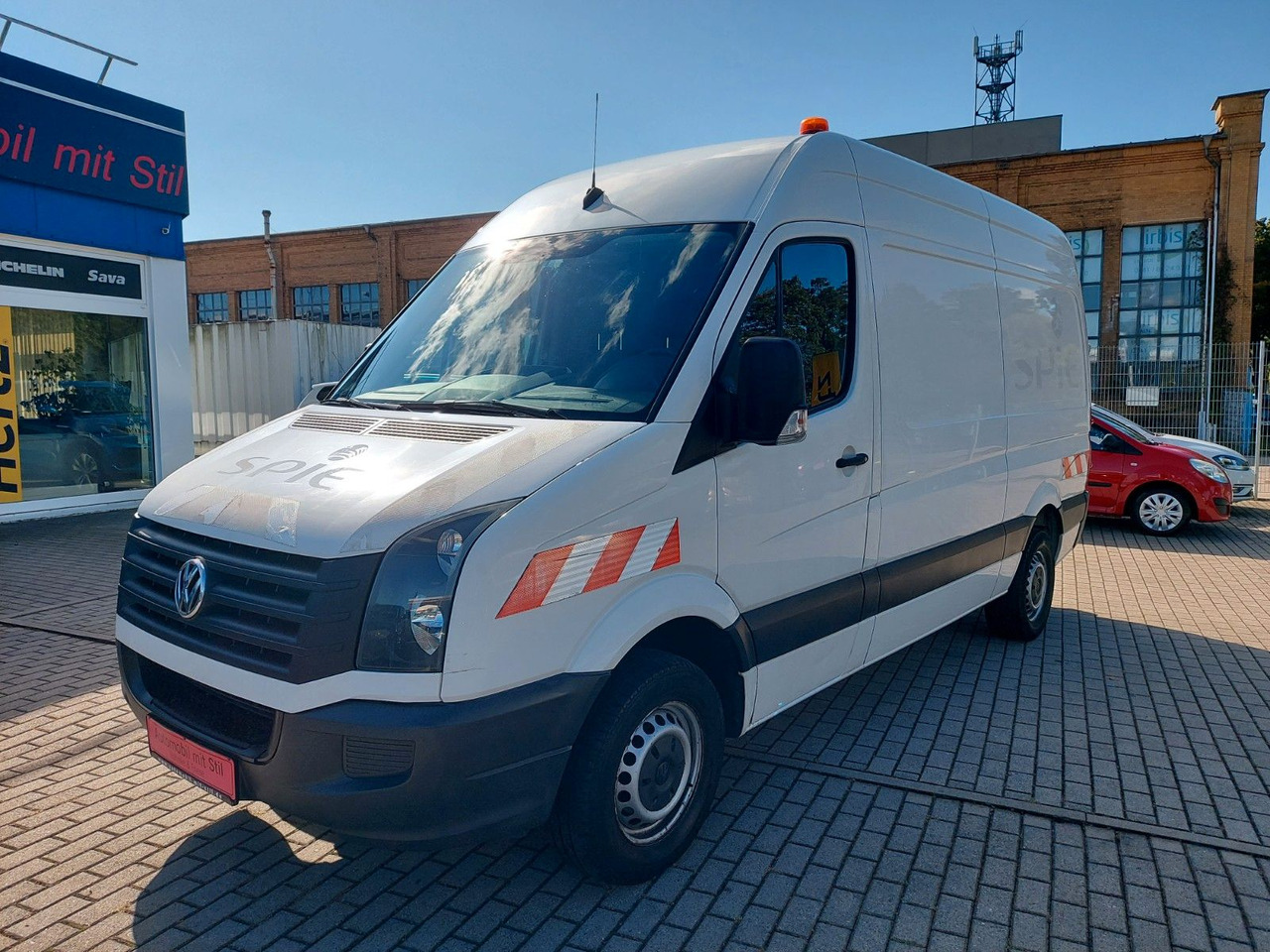 Volkswagen Crafter Kasten 35 mittel L2H2 Hochdach Klima - Furgón: foto 5 Volkswagen Crafter Kasten 35 mittel L2H2 Hochdach Klima - Furgón: foto 5