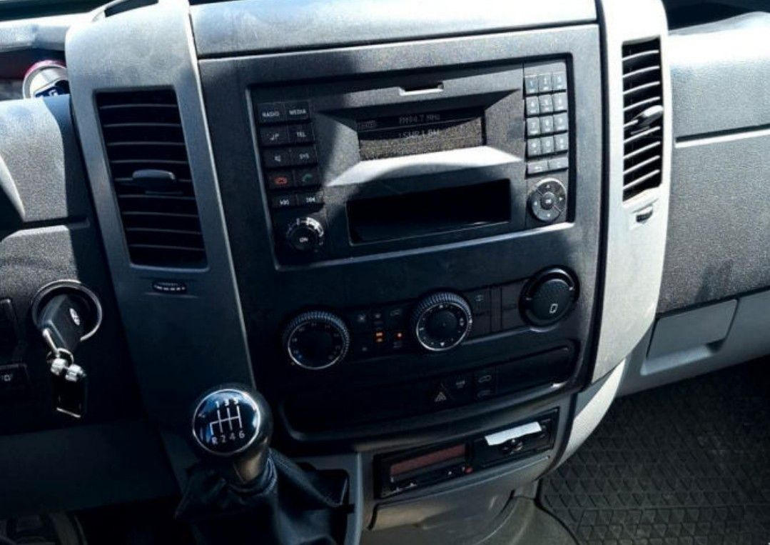 Furgón Volkswagen Crafter Kasten 35 mittel L2H2 Hochdach Klima: foto 6