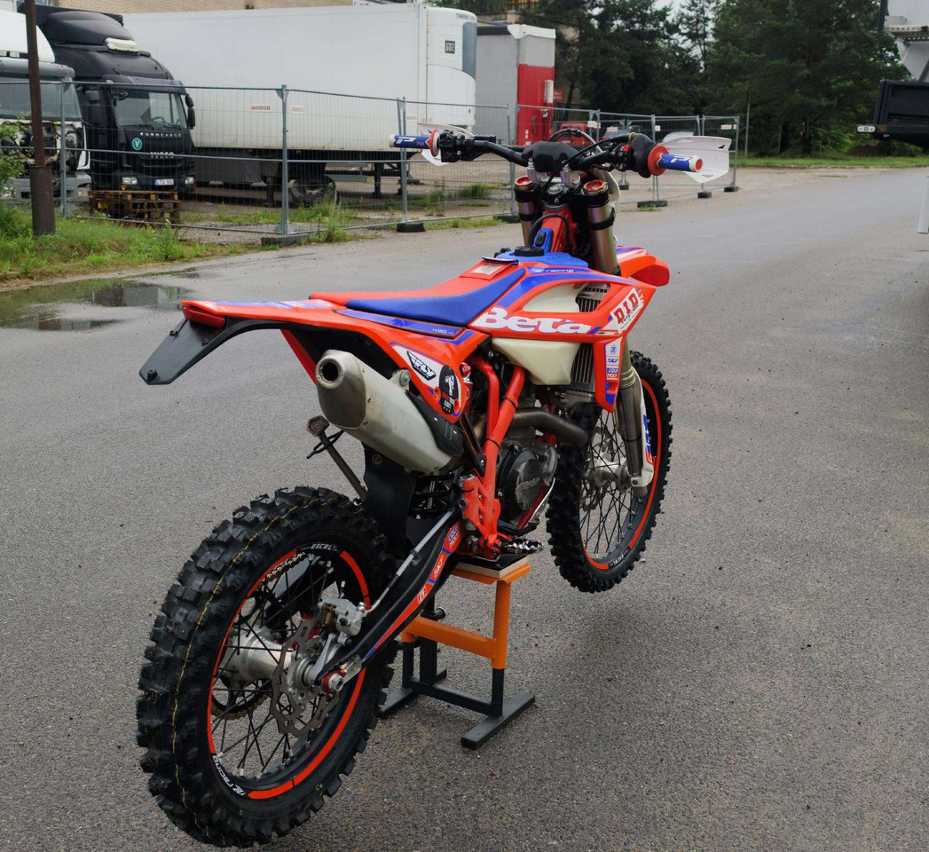 Beta RR 430cc - Motocicleta: foto 4 Beta RR 430cc - Motocicleta: foto 4