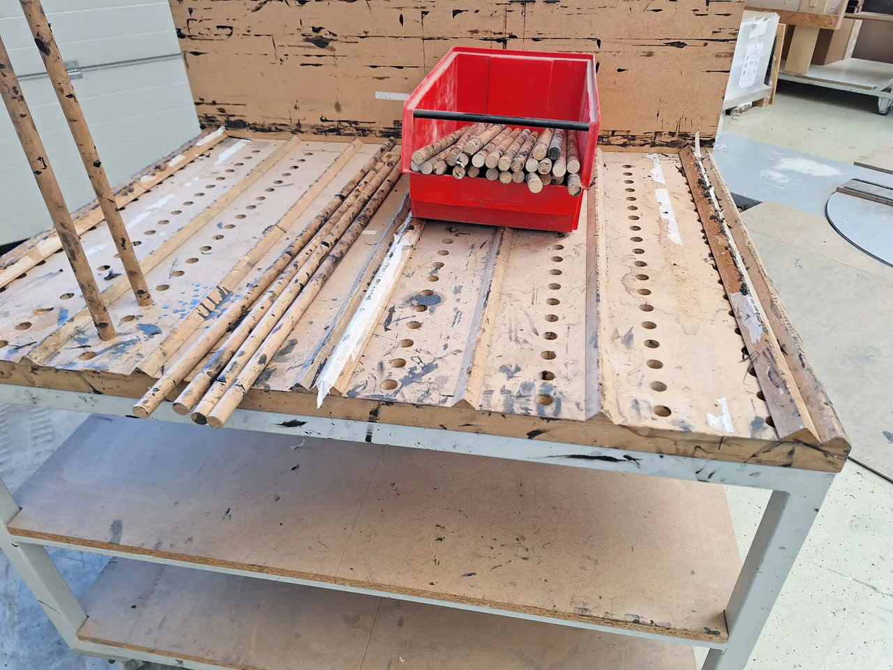 1 Stk. Arbeitstisch - Herramienta/ Equipo: foto 2 1 Stk. Arbeitstisch - Herramienta/ Equipo: foto 2