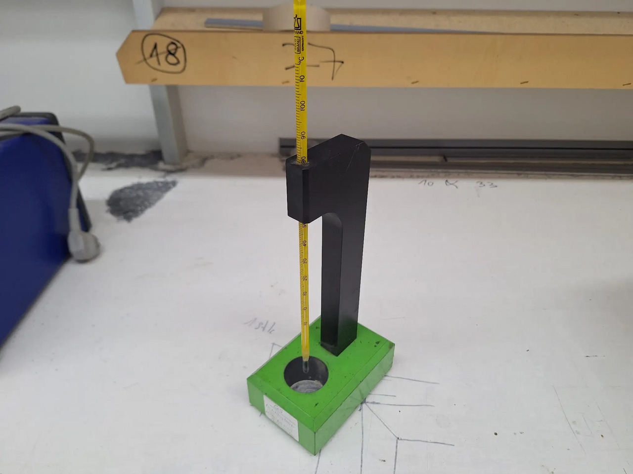 1 Stk. Isolationsblock - Herramienta/ Equipo: foto 1 1 Stk. Isolationsblock - Herramienta/ Equipo: foto 1