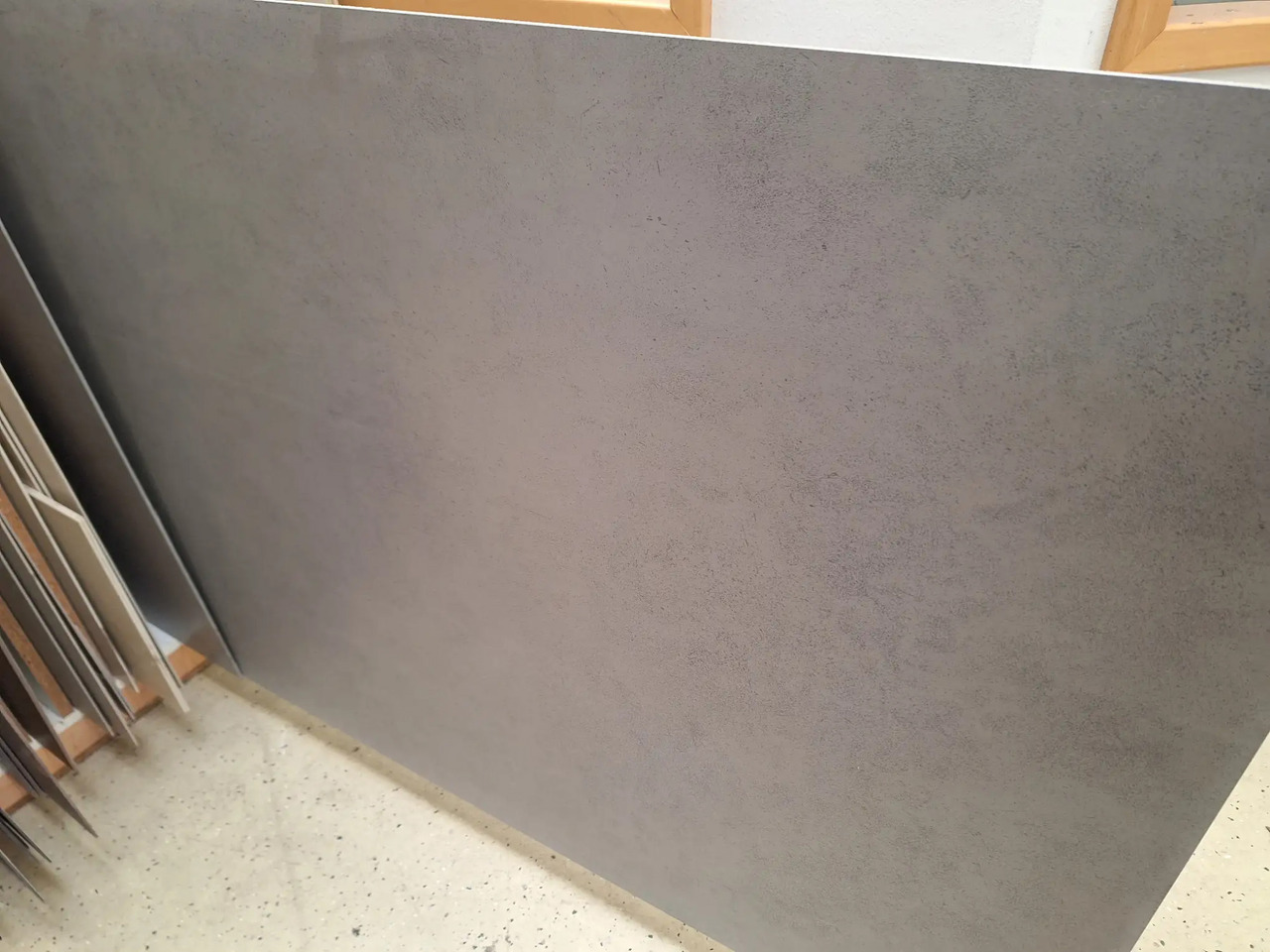 2 Stk. Feinsteinzeugplatten - Herramienta/ Equipo: foto 1 2 Stk. Feinsteinzeugplatten - Herramienta/ Equipo: foto 1