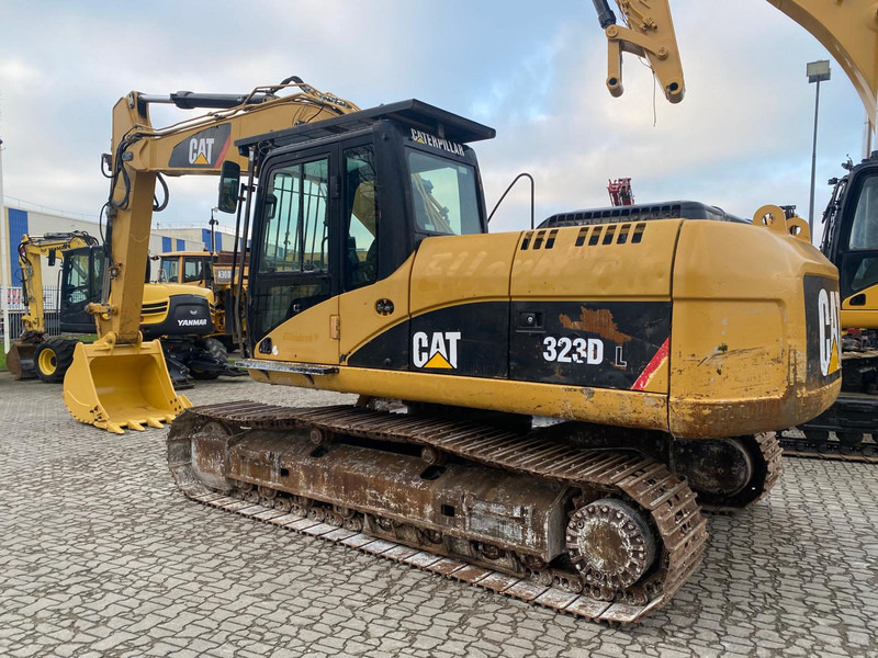 Caterpillar 323D NVT - Excavadora de cadenas: foto 1 Caterpillar 323D NVT - Excavadora de cadenas: foto 1