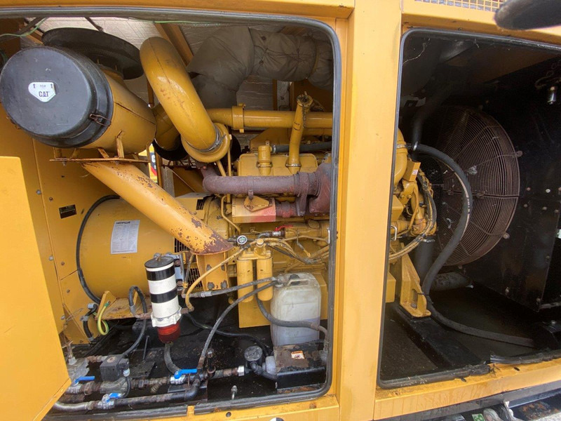 Caterpillar 3412C 900 KVA 900 F - Generador industriale: foto 4 Caterpillar 3412C 900 KVA 900 F - Generador industriale: foto 4