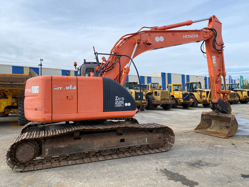 Hitachi ZX 225 USRLC NVT - Excavadora de cadenas: foto 5 Hitachi ZX 225 USRLC NVT - Excavadora de cadenas: foto 5