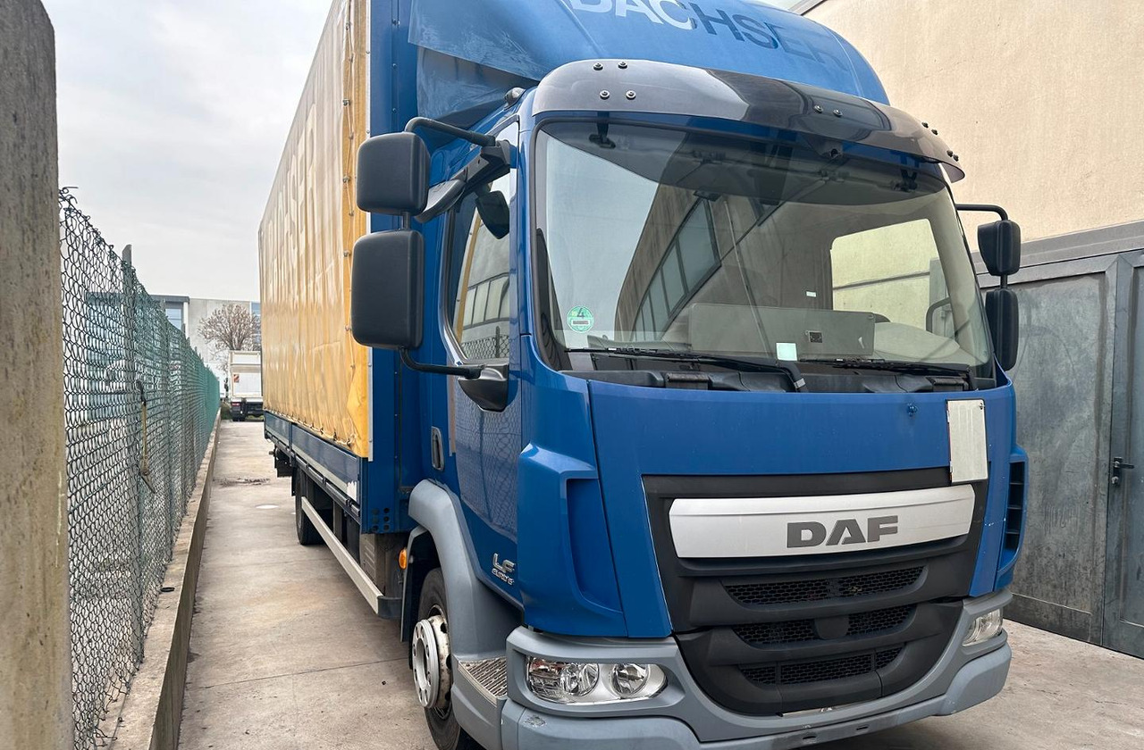 Daf lf 45 220 centina sponda euro 6 - Camión lona: foto 1 Daf lf 45 220 centina sponda euro 6 - Camión lona: foto 1