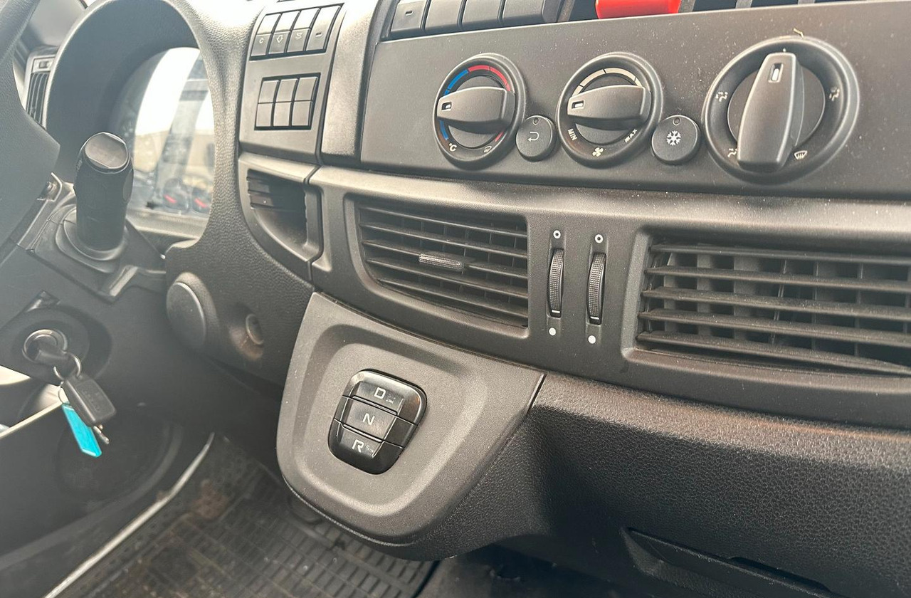 Iveco 140e28 furgone sponda euro 6 - Camión caja cerrada: foto 5 Iveco 140e28 furgone sponda euro 6 - Camión caja cerrada: foto 5