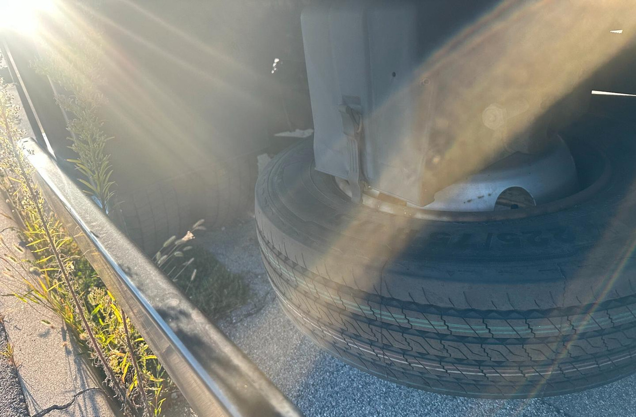 Iveco 80E19 P euro 6 furgone sponda - Camión caja cerrada: foto 5 Iveco 80E19 P euro 6 furgone sponda - Camión caja cerrada: foto 5