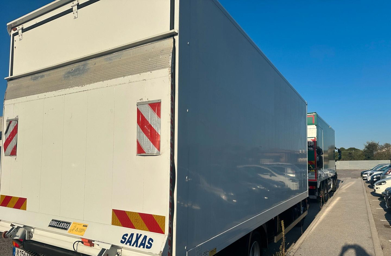 Iveco 80E19 P euro 6 furgone sponda - Camión caja cerrada: foto 4 Iveco 80E19 P euro 6 furgone sponda - Camión caja cerrada: foto 4