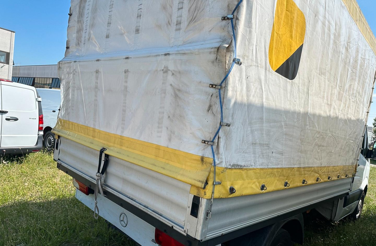 Mercedes Benz 211 centina euro 6 - Furgoneta con lona: foto 4 Mercedes Benz 211 centina euro 6 - Furgoneta con lona: foto 4