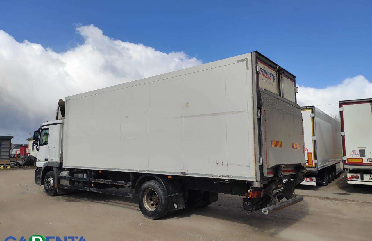 Mercedes-Benz ACTROS 1832 - Camión frigorífico: foto 4 Mercedes-Benz ACTROS 1832 - Camión frigorífico: foto 4