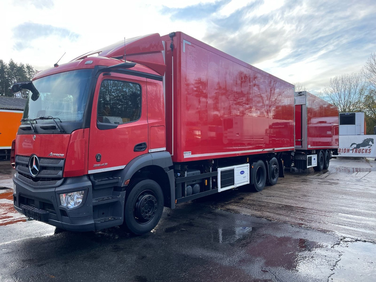 Mercedes-Benz Actros 2543 6x2 Kühlkoffer/CARRIER/KERSCHER/EU6d - Camión frigorífico: foto 3 Mercedes-Benz Actros 2543 6x2 Kühlkoffer/CARRIER/KERSCHER/EU6d - Camión frigorífico: foto 3