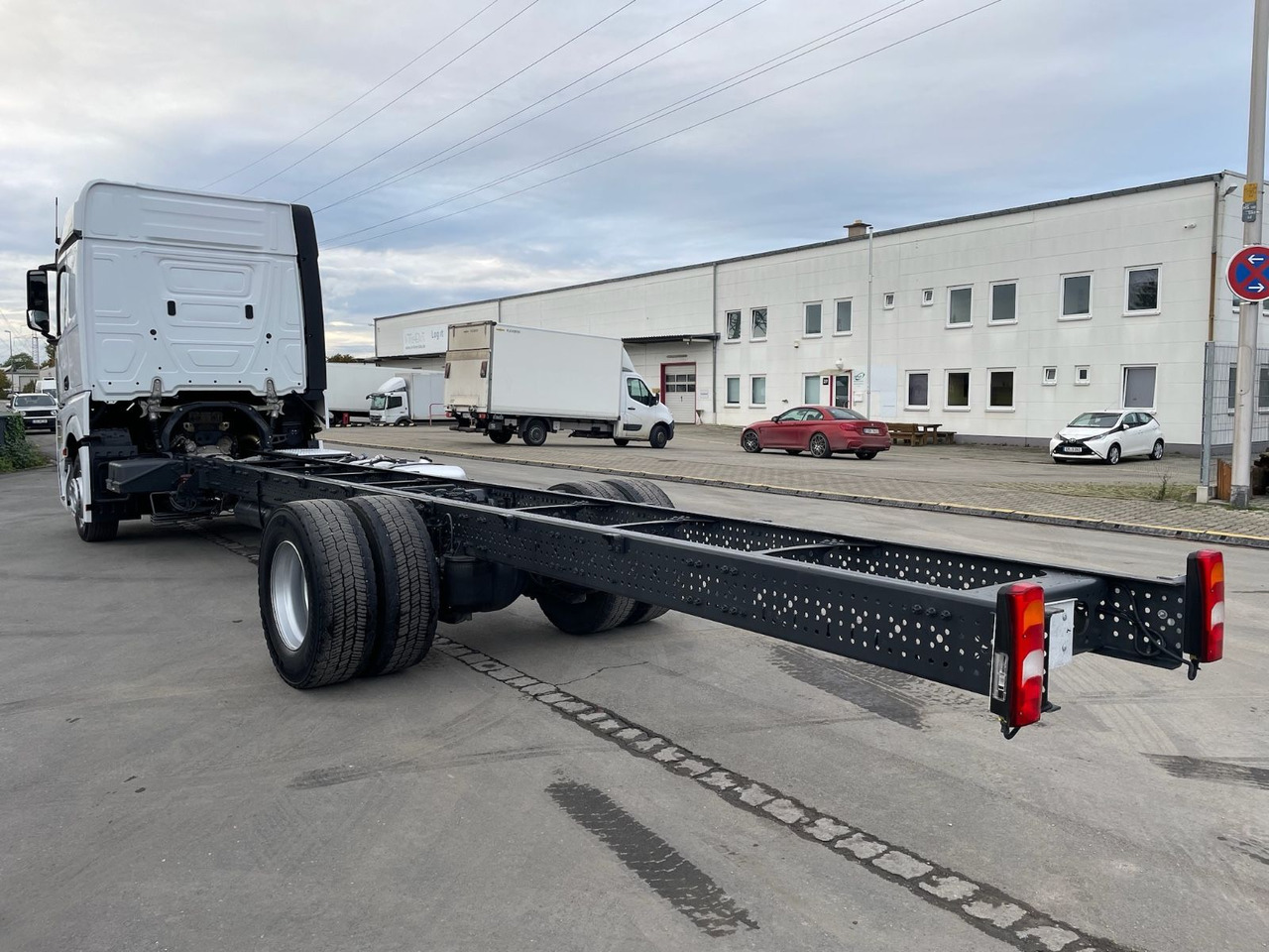 Mercedes-Benz Actros 4 1843 4x2 Fahrgestell/StandAC/ACC/EU6 - Camión chasis: foto 5 Mercedes-Benz Actros 4 1843 4x2 Fahrgestell/StandAC/ACC/EU6 - Camión chasis: foto 5