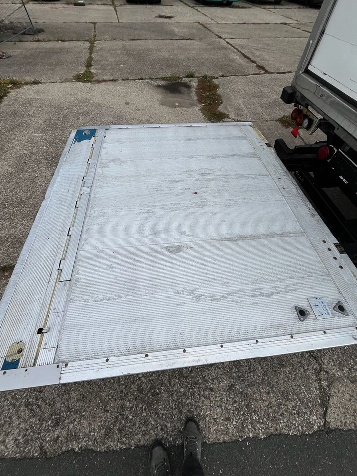 Schmitz Cargobull SCB*S3B/CARRIER/Vector1550/LBW/BÄR/2347h/13,4m - Semirremolque frigorífico: foto 5 Schmitz Cargobull SCB*S3B/CARRIER/Vector1550/LBW/BÄR/2347h/13,4m - Semirremolque frigorífico: foto 5