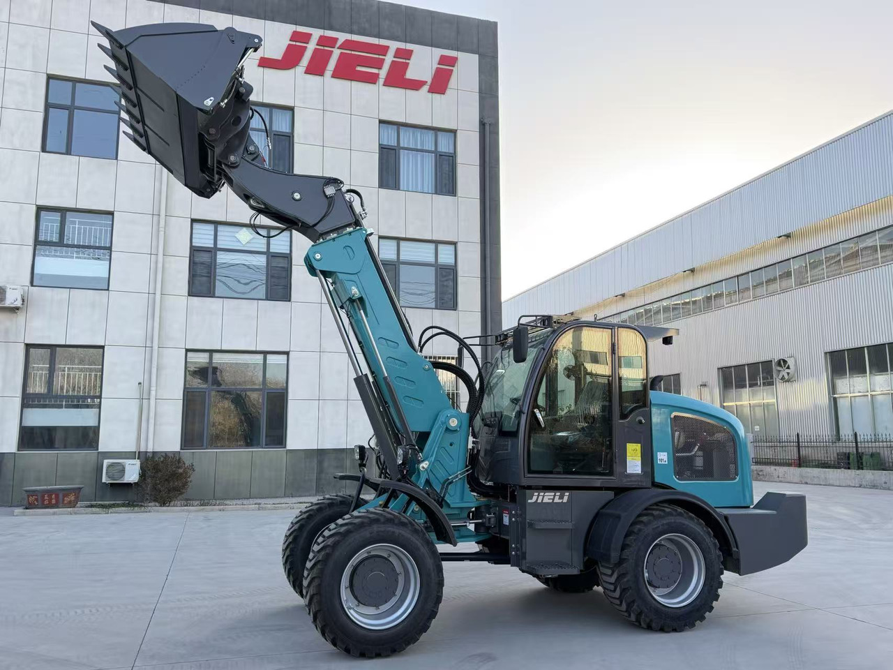 JIELI JL25T - Cargadora de ruedas telescópica: foto 5 JIELI JL25T - Cargadora de ruedas telescópica: foto 5