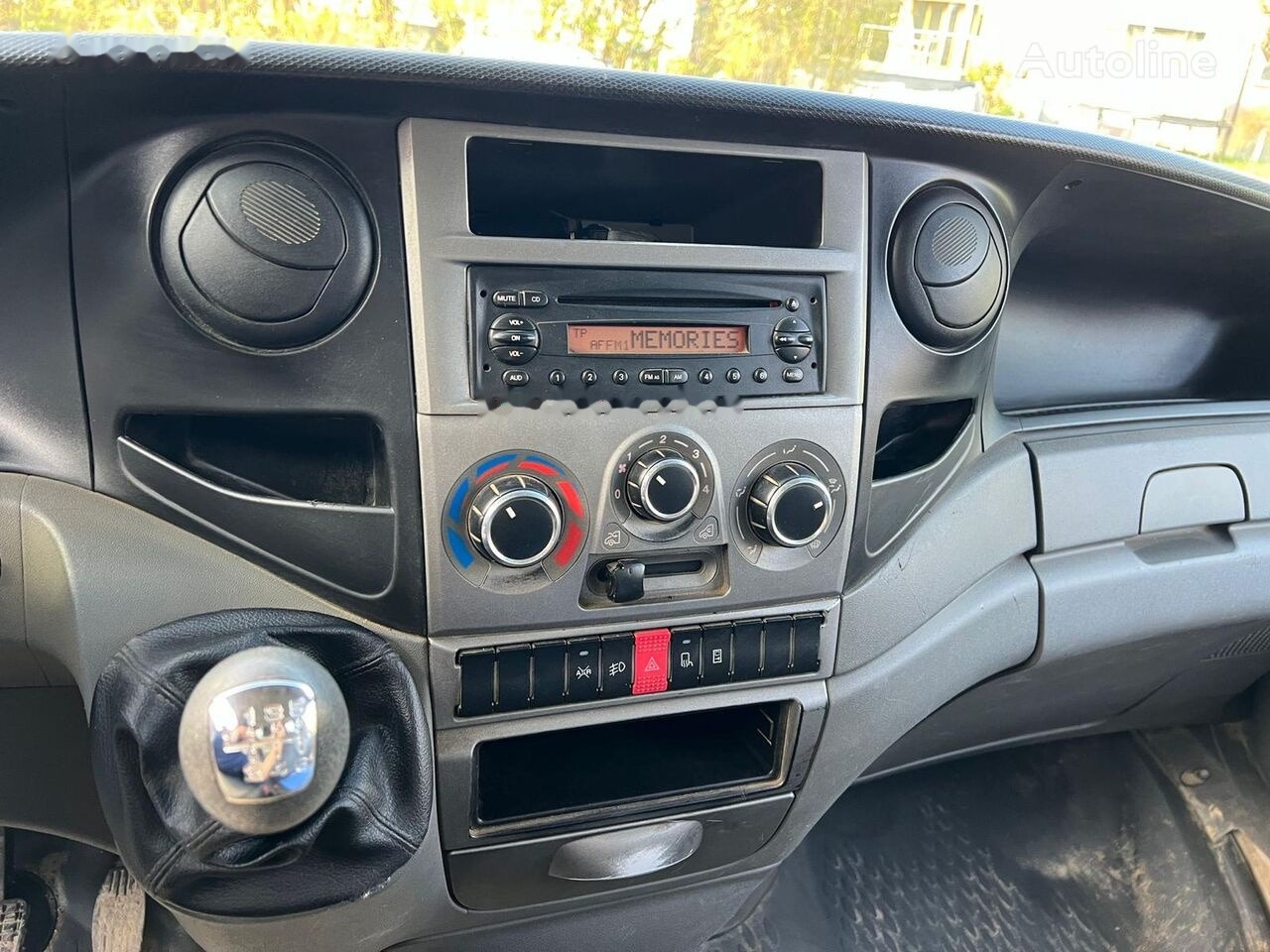Furgoneta basculante IVECO Daily 35C15: foto 14