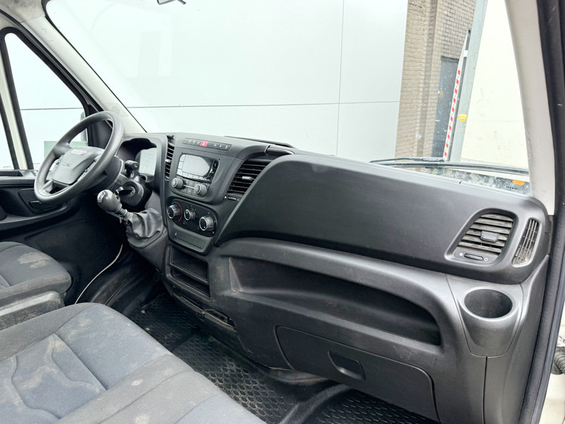 Arrendamiento de Iveco Daily 35C12 2.3 Kipper Dubbellucht 3.5t Trekhaak Airco Cruise Control Luchtgeveerde stoel Iveco Daily 35C12 2.3 Kipper Dubbellucht 3.5t Trekhaak Airco Cruise Control Luchtgeveerde stoel: foto 10