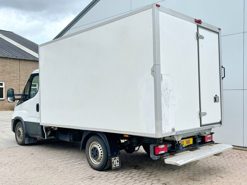 Iveco Daily 35S14 2.3 Automaat Koel/vrieswagen Kühlkoffer Carrier-20°C Climate Control Cruise Control Camera - Furgoneta frigorifica: foto 2 Iveco Daily 35S14 2.3 Automaat Koel/vrieswagen Kühlkoffer Carrier-20°C Climate Control Cruise Control Camera - Furgoneta frigorifica: foto 2