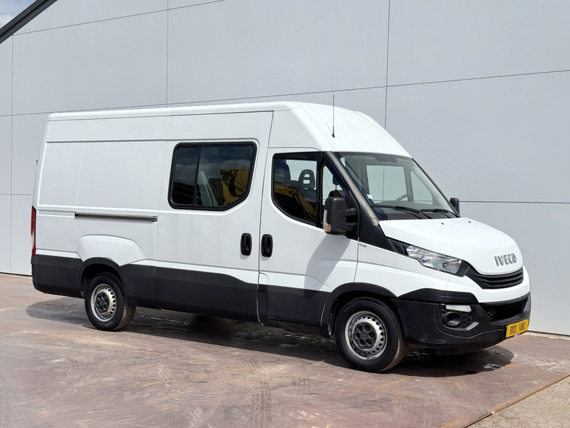 Iveco Daily 35S14 2.3 L2H2 Dubbele Cabine 7 Stoelen Mixto DoKa Airco Cruise Control Trekhaak 3.5t Lucht geveerde stoel - Furgón, Furgoneta combi: foto 4 Iveco Daily 35S14 2.3 L2H2 Dubbele Cabine 7 Stoelen Mixto DoKa Airco Cruise Control Trekhaak 3.5t Lucht geveerde stoel - Furgón, Furgoneta combi: foto 4