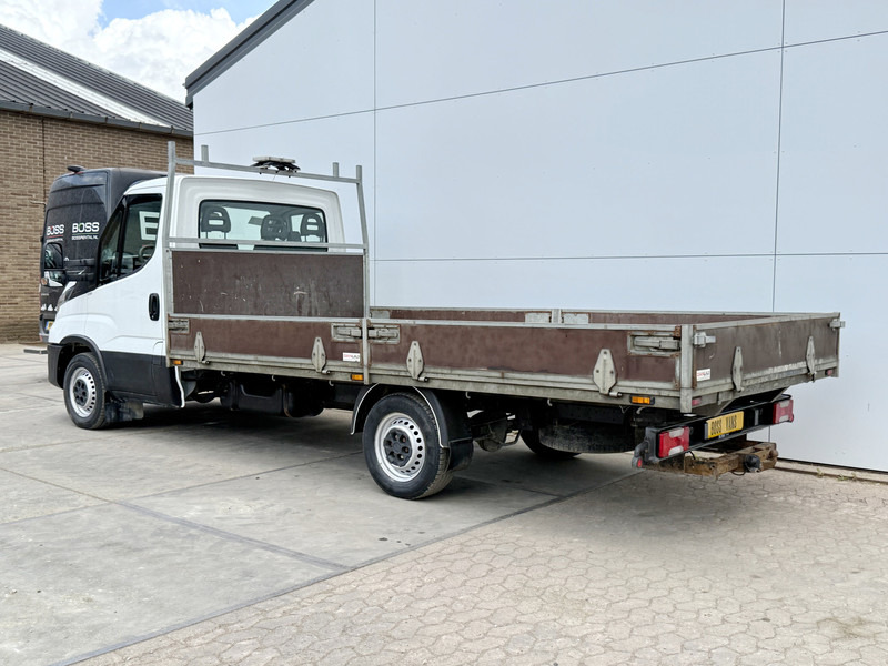 Iveco Daily 35S14 2.3 L3H1 Open Laadbak Pritsche *Bak 425cm lang* Airco Cruise Control Standkachel Trekhaak Luchtgeveerde stoel - Furgoneta caja abierta: foto 2 Iveco Daily 35S14 2.3 L3H1 Open Laadbak Pritsche *Bak 425cm lang* Airco Cruise Control Standkachel Trekhaak Luchtgeveerde stoel - Furgoneta caja abierta: foto 2
