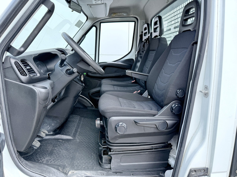 Iveco Daily 35S14 2.3 Open Laadbak Pritische Airco Cruise Control Lucht Geveerde Stoel - Furgoneta caja abierta: foto 5 Iveco Daily 35S14 2.3 Open Laadbak Pritische Airco Cruise Control Lucht Geveerde Stoel - Furgoneta caja abierta: foto 5