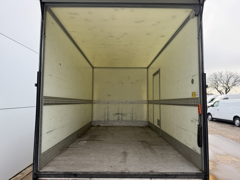 Furgoneta caja cerrada Iveco Daily 35S16 2.3 Automaat Laadklep LED Climate Control Cruise Control Standkachel Camera Navigatie Koffer Bakwagen Meubelbak: foto 11 Furgoneta caja cerrada Iveco Daily 35S16 2.3 Automaat Laadklep LED Climate Control Cruise Control Standkachel Camera Navigatie Koffer Bakwagen Meubelbak: foto 11