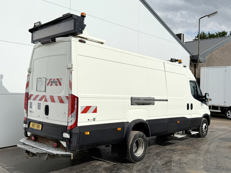 Iveco Daily 70C17 3.0 **Engine Broken** 3.0L L4H2 Dubbellucht Airco Cruise Control Dubbele Schuifdeuren Trekhaak 3.5t Tachograaf - Furgón: foto 4 Iveco Daily 70C17 3.0 **Engine Broken** 3.0L L4H2 Dubbellucht Airco Cruise Control Dubbele Schuifdeuren Trekhaak 3.5t Tachograaf - Furgón: foto 4