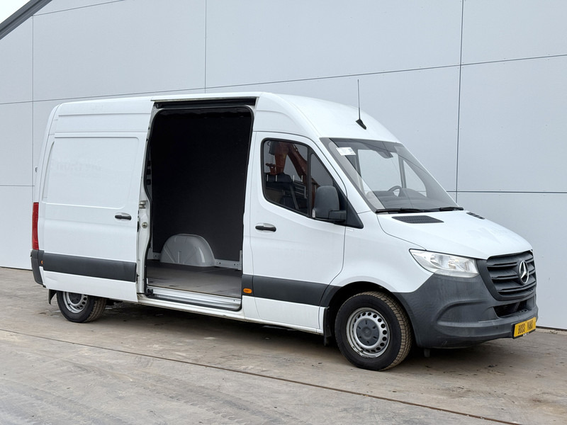 Mercedes-Benz Sprinter 214 2.2 CDI L2H2 Climate Control Cruise Control Trekhaak Carplay Camera - Furgoneta pequeña: foto 5 Mercedes-Benz Sprinter 214 2.2 CDI L2H2 Climate Control Cruise Control Trekhaak Carplay Camera - Furgoneta pequeña: foto 5