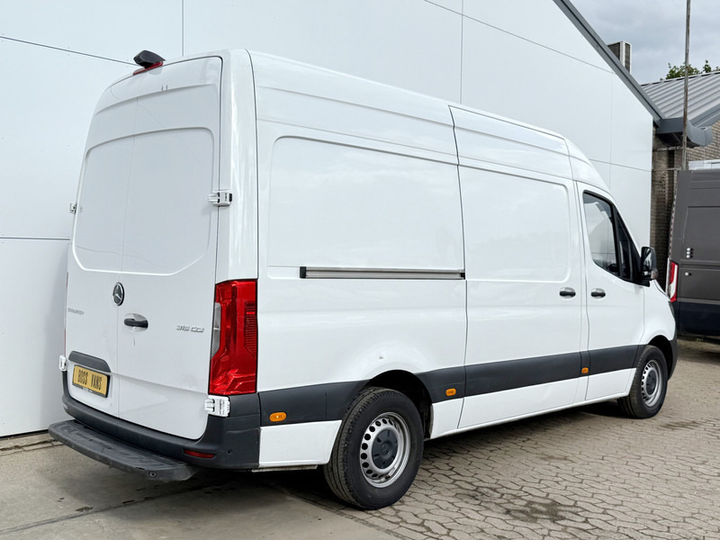 Mercedes-Benz Sprinter 315 1.9 CDI L2H2 Climate Control Cruise Control Carplay Camera Parkeersensoren voor achter - Furgón: foto 3 Mercedes-Benz Sprinter 315 1.9 CDI L2H2 Climate Control Cruise Control Carplay Camera Parkeersensoren voor achter - Furgón: foto 3