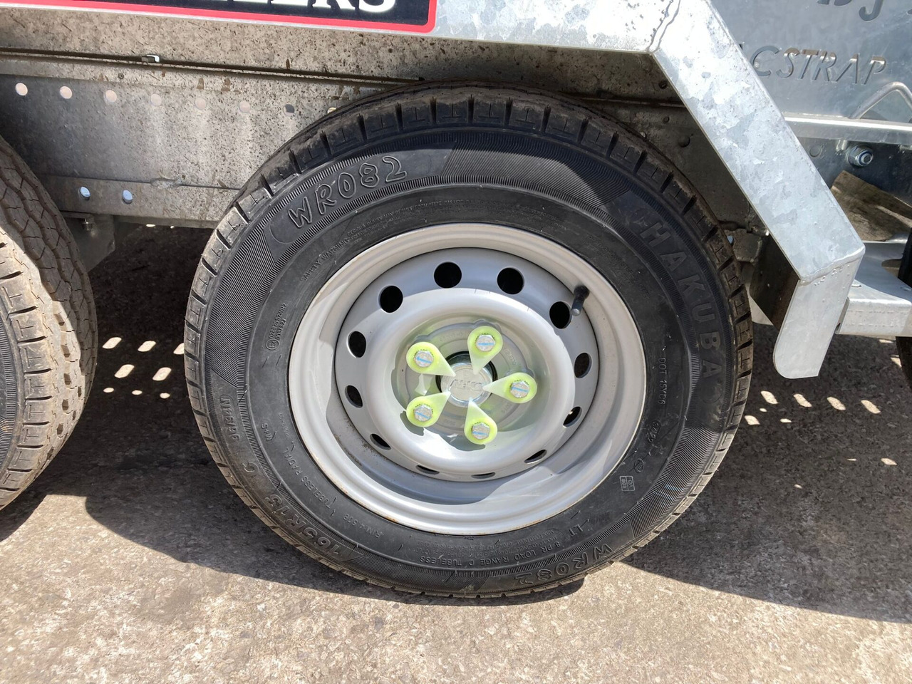 Arrendamiento de  Brian James Trailers T-02-T Brian James Trailers T-02-T: foto 18